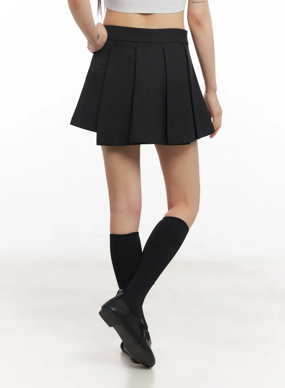 Cross-Strap Flat Loafers CA522